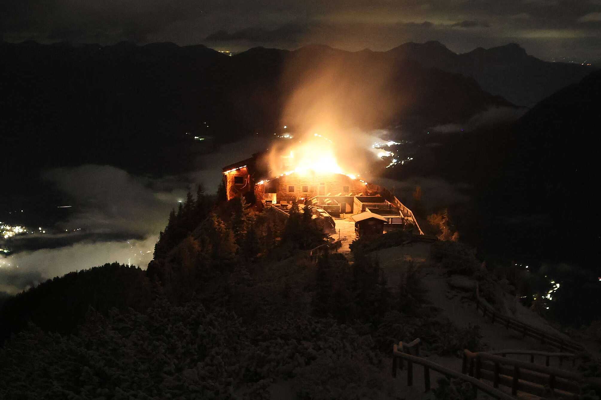 Fire devastates Eagle's Nest retreat built for Hitler in Germany; A suspect is detained — WESH 2 Orlando, Garland Community news