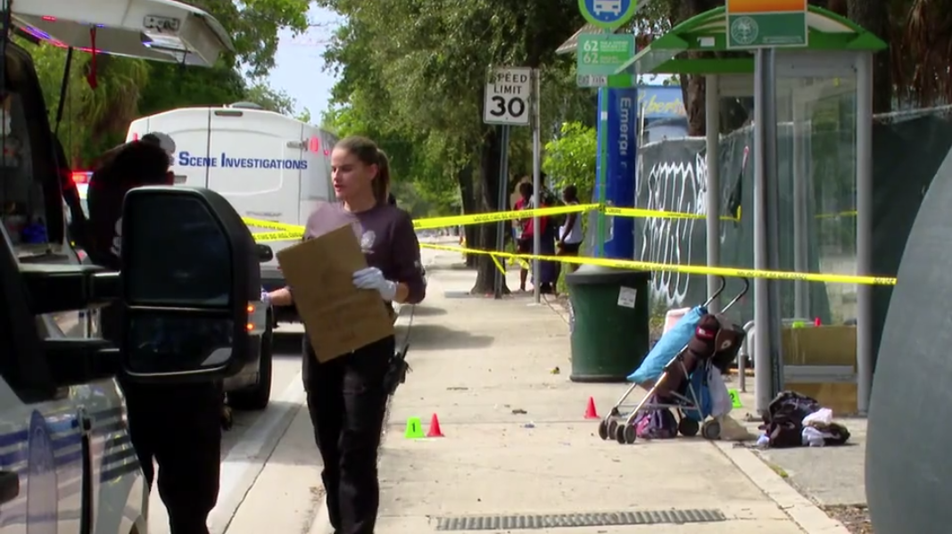 Attacker, victim injured in stabbing at Miami bus stop — WSVN 7 Miami-Dade, Garland Community news